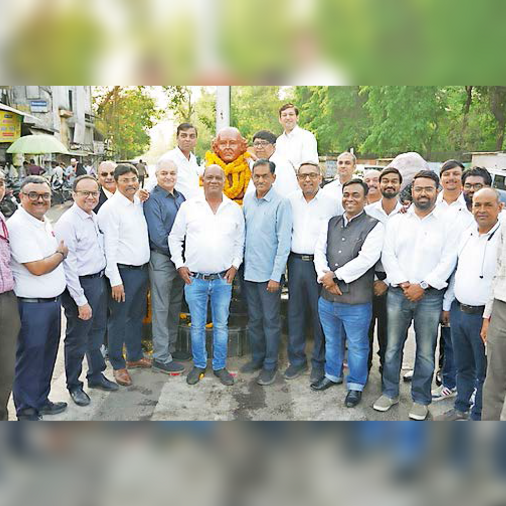 ડૉ.સેમ્યુઅલ હનેમાન જયંતી: હોમિયોપેથી જાગરૂકતા રેલી યોજાઈ, પ્રતિમાને પુષ્પાંજલિ અર્પણ કરાઈ.