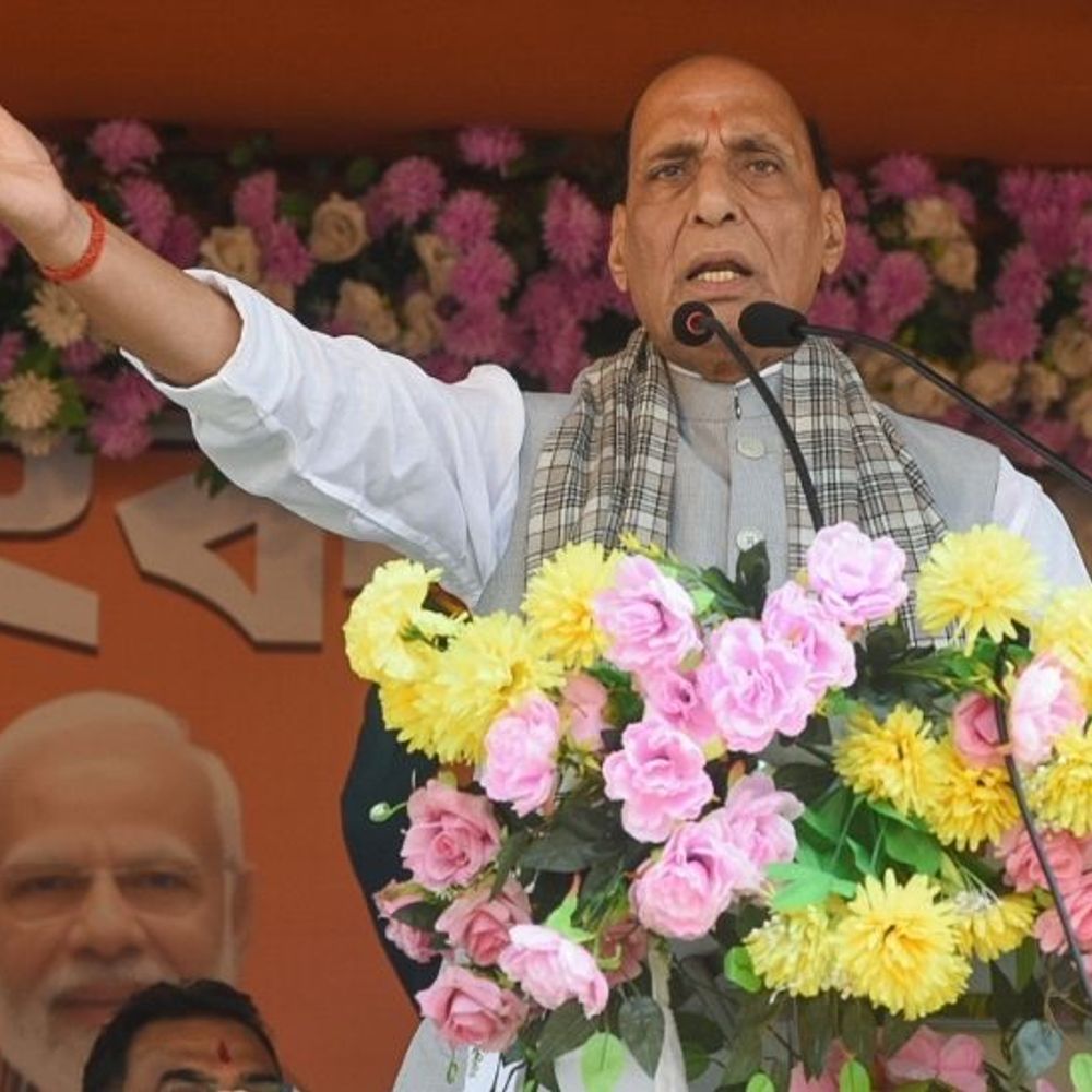 રાજનાથ સિંહે કહ્યું- પાકિસ્તાન કેટલા ટુકડામાં વહેંચાશે, ભગવાન જ જાણે:બંગાળ પર નજર નાખી તો ખરાબ પરિણામ આવશે; પાકિસ્તાને કહ્યું હતું- ભવિષ્યમાં કોલકાતા નિશાન પર