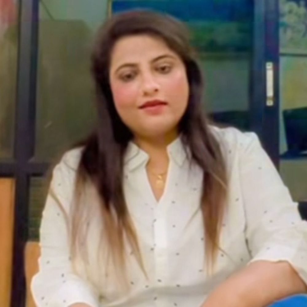 દિવ્ય સાવલાણી સામે ખંડણી બાદ વ્યાજખોરીની ફરિયાદ:'ટાંટીયા ભંગાવી નાખીશ', જૂનાગઢમાં વ્યાજવટાવનો કાળો કારોબાર, ડ્રાઈવર પાસે બે કોરા ચેક લખાવી લીધા