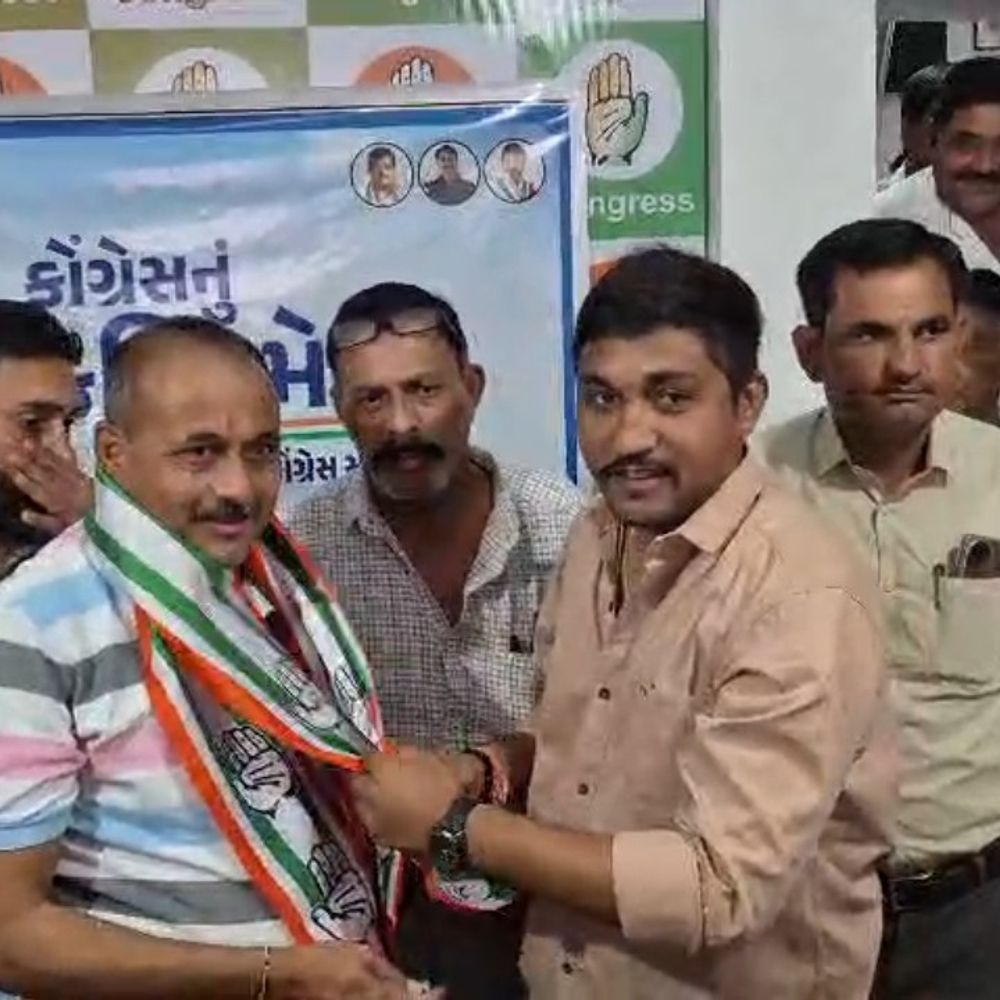 મોરબીમાં ભાજપને ઝટકો, પૂર્વ કોંગ્રેસ પ્રમુખની ઘરવાપસી:મુકેશભાઈ ગામી ટીમ સાથે કોંગ્રેસમાં જોડાયા, બે વર્ષ પછી પુનરાગમન