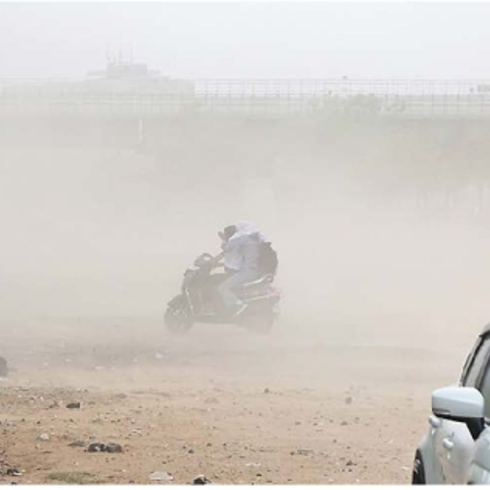 વેસ્ટર્ન ડિસ્ટર્બન્સના લીધે ગરમીમાં વધારો થશે અને શનિ-રવિમાં તાપમાન 40ને પાર જવાની આગાહી.