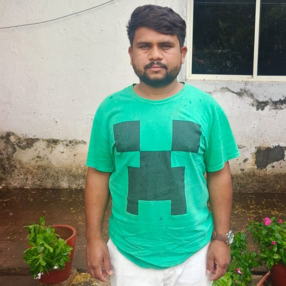 સાબરકાંઠા LCB અને SOGએ 5 ફરાર આરોપીઓને ઝડપ્યા:ખેરોજ, તલોદ, હિંમતનગર ગ્રામ્ય પોલીસ સ્ટેશનના ગુનામાં કાર્યવાહી