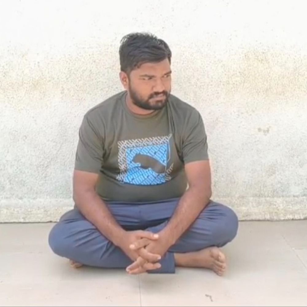 શિવાજી સર્કલ પાસેથી IPL મેચ પર સટ્ટો રમતો શખસ ઝડપાયો:પારૂલ સોસાયટીના બુકીનું નામ ખુલ્યું, DC vs GTના મેચ પર લગાવ્યો હતો દાવ