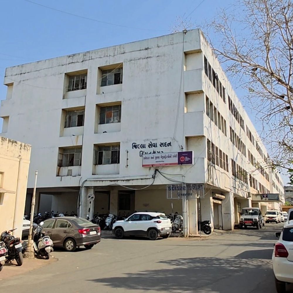 સાબરકાંઠામાં સ્થાનિક સ્વરાજ્યની ચૂંટણી માટે ફોર્મ ભરાવાની પ્રક્રિયા તેજ:આઠ તાલુકા પંચાયત અને ત્રણ નગરપાલિકામાં કુલ 45 ઉમેદવારી પત્રો ભરાયા