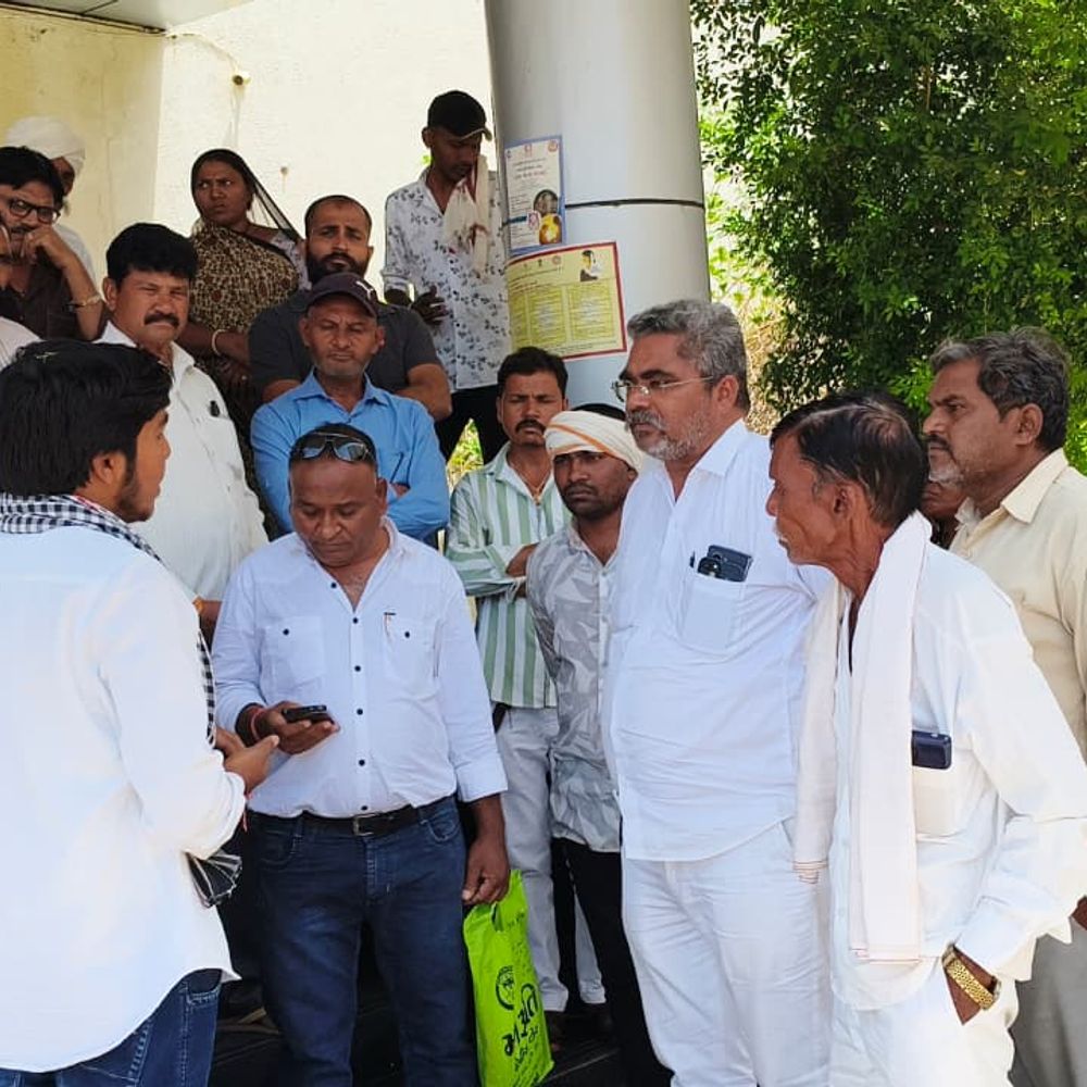 રજૂઆત:બગડ ગામના યુવકની હત્યા કેસમાં પરિવારને પોલીસ પ્રોટેકશન આપો