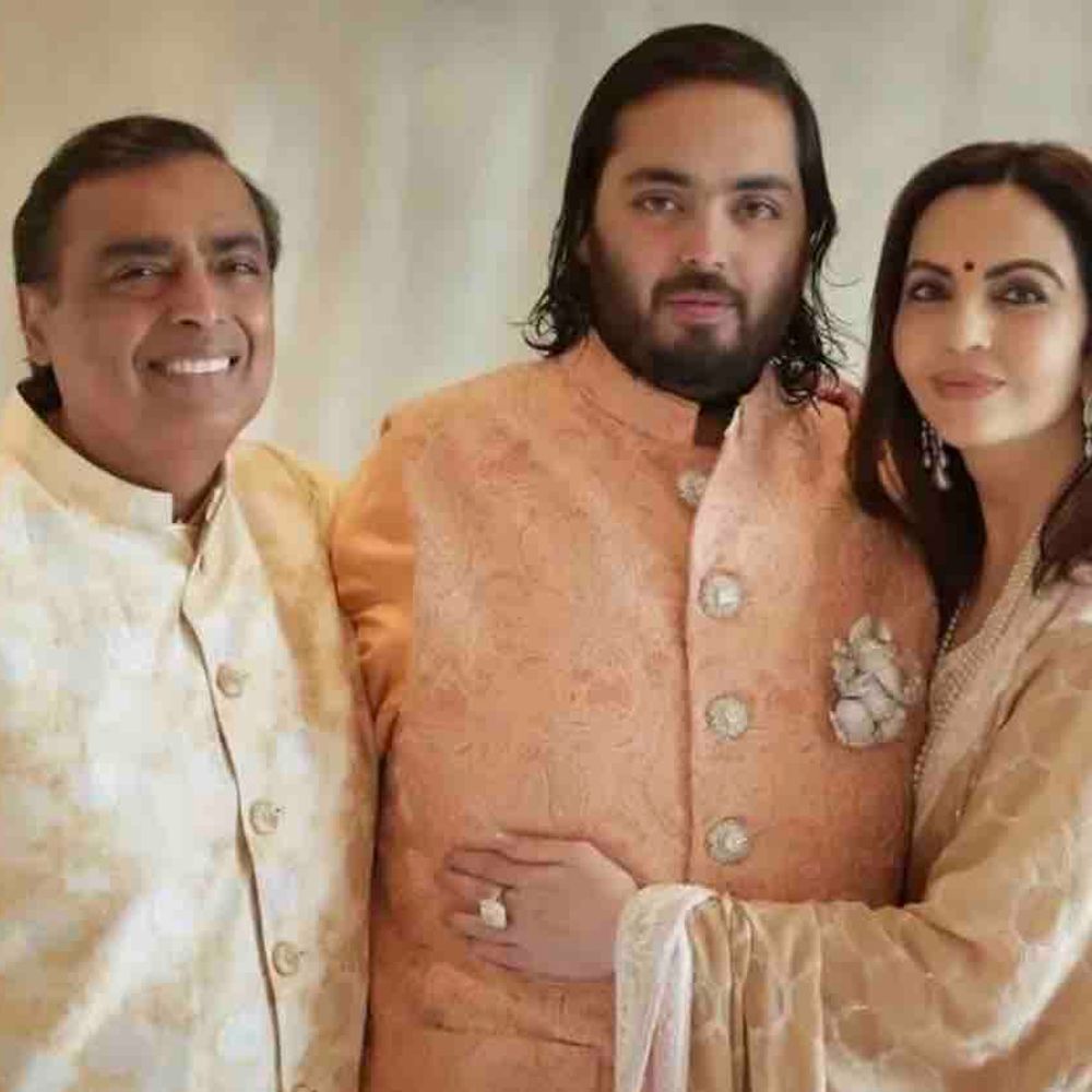 અનંત અંબાણીએ દ્વારકાધીશ મંદિરમાં દાન કર્યું:₹30 કરોડના ખર્ચે ભક્તો માટે આધુનિક સુવિધાવાળું ભવનનું નિર્માણ કરાશે