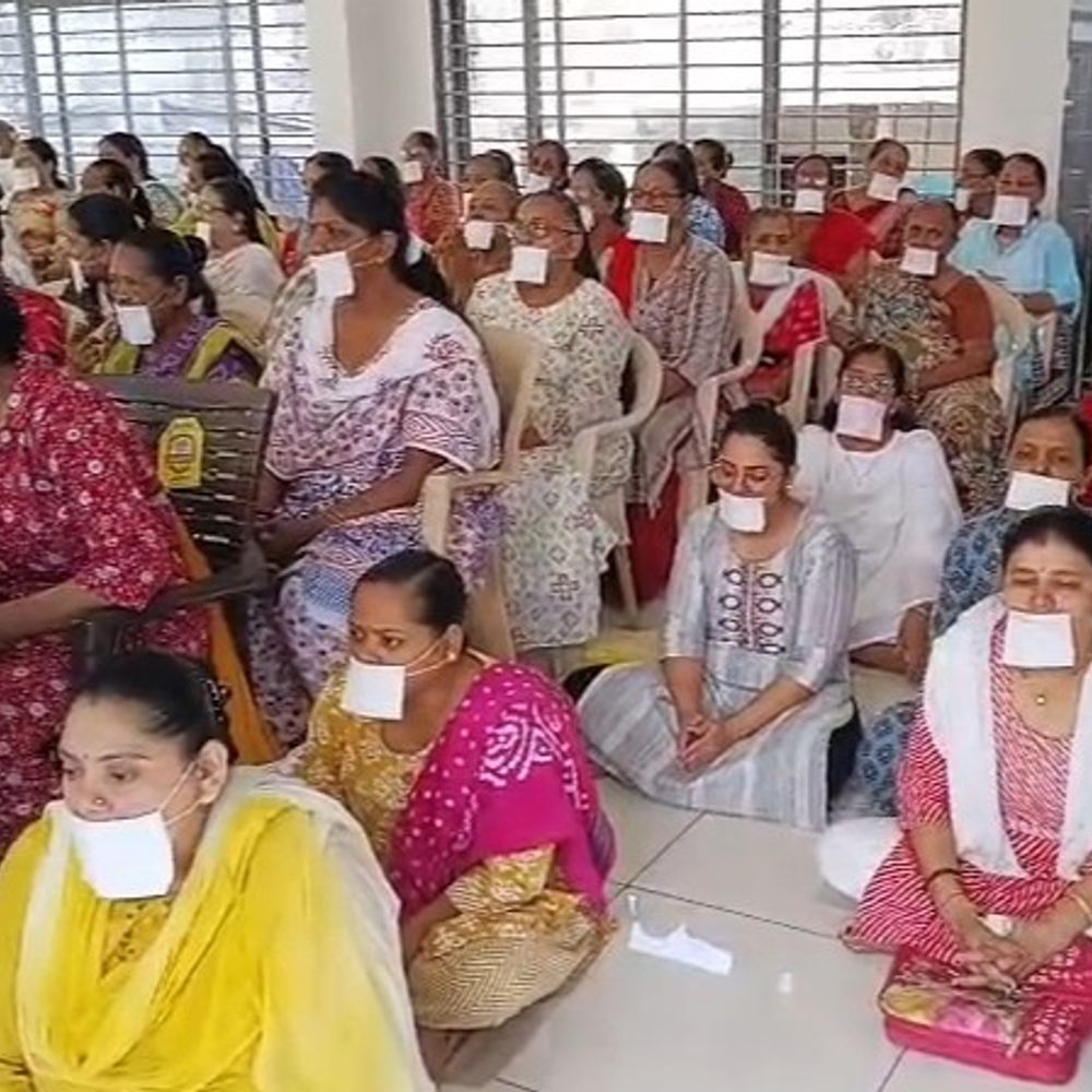 'વર્લ્ડ નવકાર ડે'ની ભવ્ય ઉજવણી:વિશ્વ શાંતિ અને યુદ્ધ વિરામ માટે ભાવિકો દ્વારા સામૂહિક મંત્ર જાપ