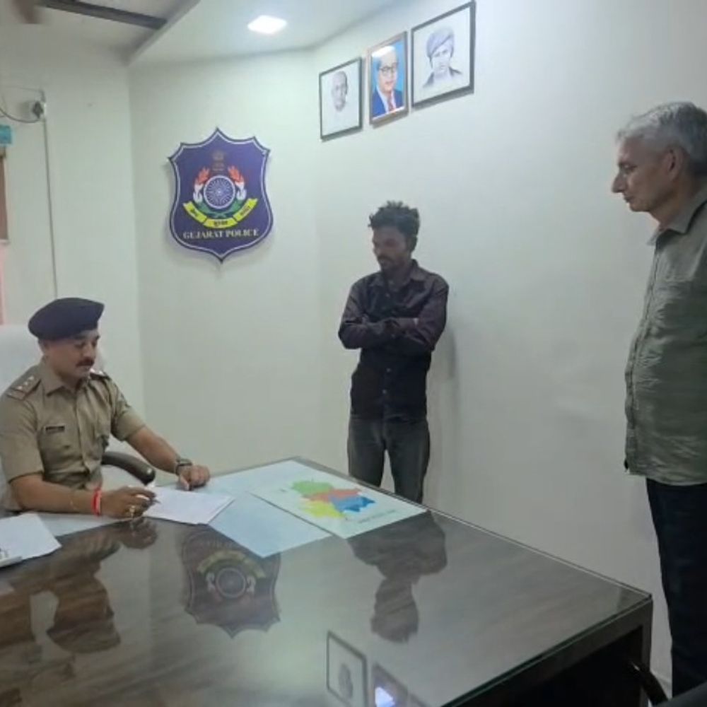 ટંકારામાં પતિએ બીજી પત્નીની હત્યા કરી:પહેલી પત્ની છોડી જવાના ઝઘડામાં માથામાં બોથડ પદાર્થ મારી લાશ ઝાડીમાં ફેંકી દીધી