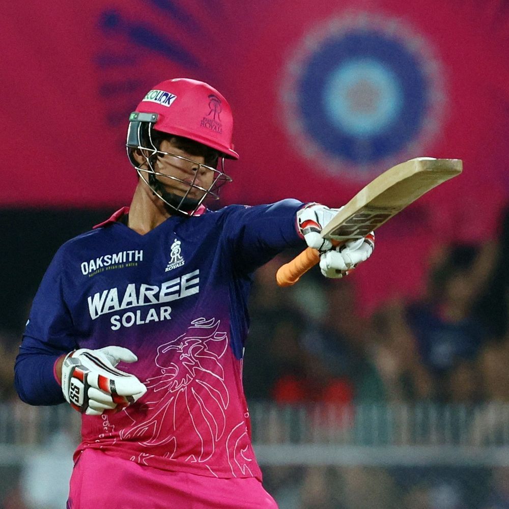 15 વર્ષના વૈભવે RCB બોલર્સને ધોઈ નાખ્યો:સૂર્યવંશી 26 બોલ પર 78 રન બનાવીને આઉટ, 7 છગ્ગા અને 8 ચોગ્ગા ફટકાર્યા; કોહલીએ કેચ કર્યો