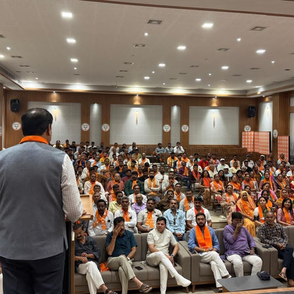 સુરેન્દ્રનગર ભાજપ દ્વારા ઉમેદવારો સાથે બેઠક યોજાઈ:ચૂંટણીલક્ષી આયોજન અને માર્ગદર્શન અપાયું