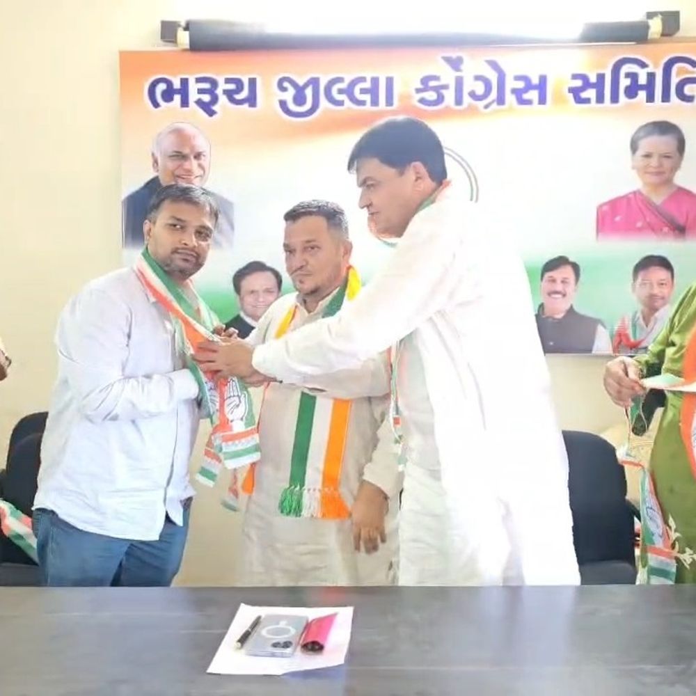 જીગ્નેશ બ્રહ્મભટ્ટ ભાજપ છોડી કોંગ્રેસમાં જોડાયા:ઇન્દ્રસિંહ પરમારે શુકલતીર્થ બેઠક પરથી ઉમેદવારી નોંધાવી