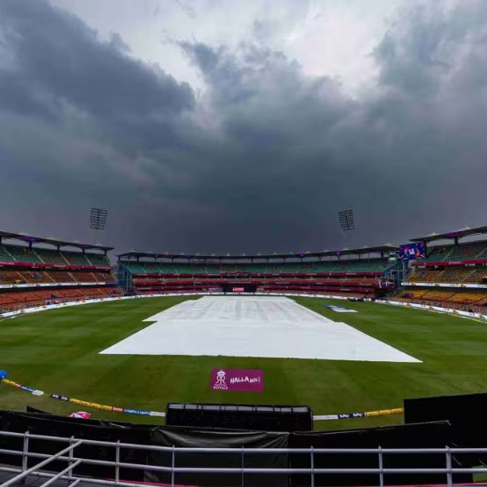 વરસાદના કારણે RR-RCB મેચના ટૉસમાં વિલંબ:IPLની આ સીઝનમાં બન્ને ટીમ અત્યાર સુધી હારી નથી, કોહલી-વૈભવના પ્રદર્શન પર નજર રહેશે