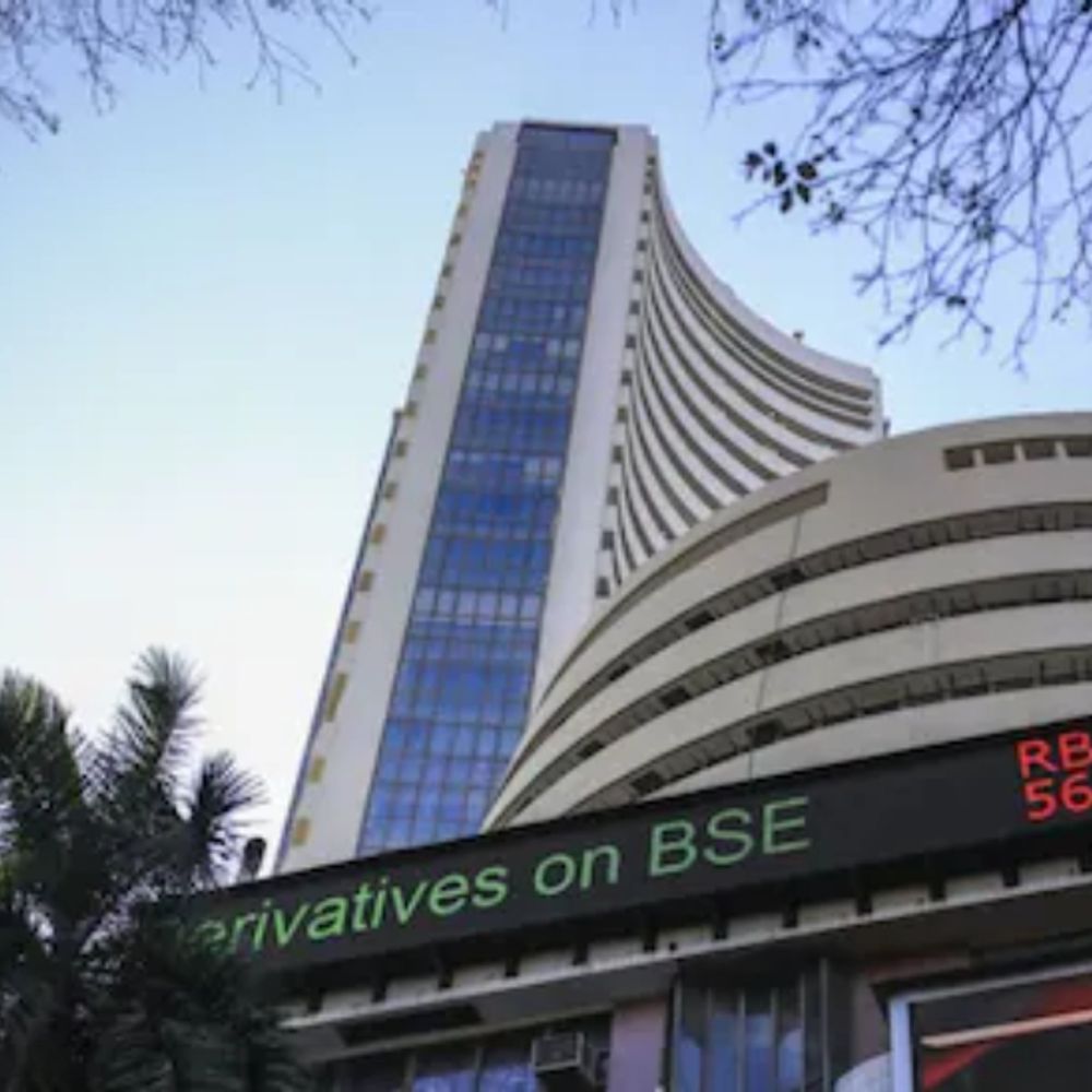 સેન્સેક્સ 500 અંક વધીને 77,150 પર ટ્રેડિંગ:નિફ્ટી 160 અંક વધીને 23940 પર પહોંચ્યો; બેંકિંગ અને ઓટો શેરોમાં ખરીદી