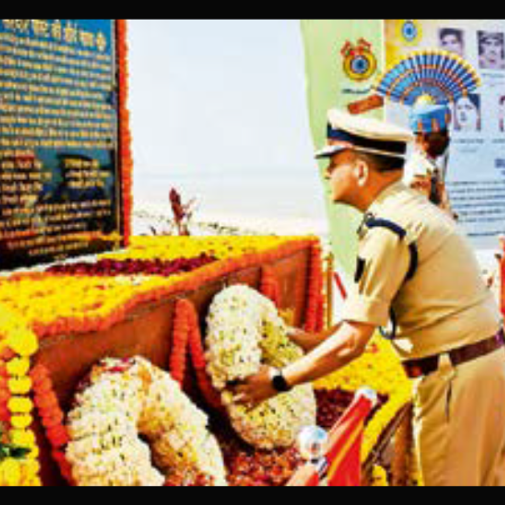 શહીદોને શ્રદ્ધાંજલિ: શૌર્ય દિવસની ગાથામાંથી શીખ - 'હાર ત્યારે થાય જ્યારે આપણે મનથી હારીએ'.