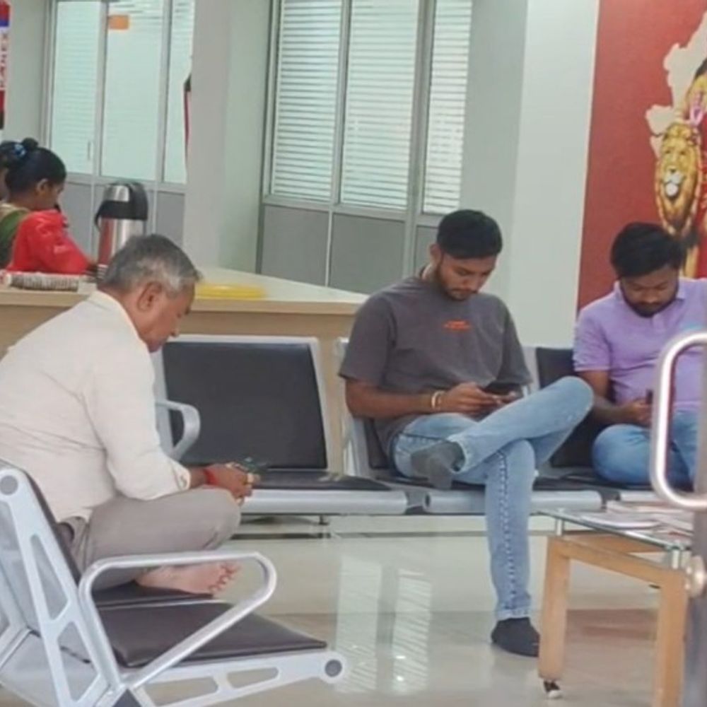 પૂર્વ મેયર ભરત બારડ અને સંગઠન વચ્ચે વિવાદની ચર્ચા:પૂર્વ મેયરને કાર્યાલયમાં અટકાવ્યાની ચર્ચા, ભરતભાઈએ કહ્યું- "હું શિસ્તબદ્ધ કાર્યકર છું"​"માત્ર ચા પીને બહાર આવ્યો છું"