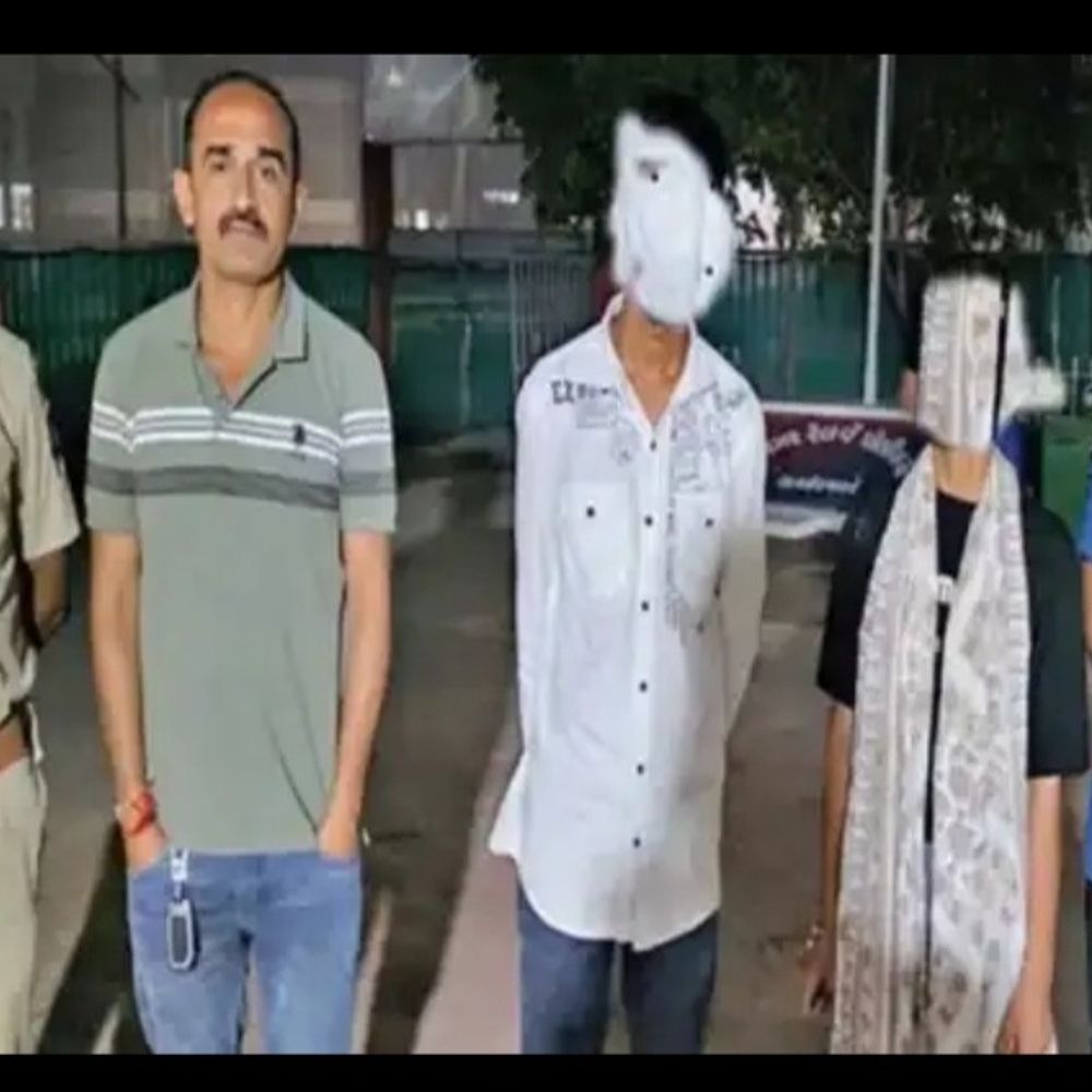 દીયોદરથી ભાગેલા સગીર પ્રેમીપંખીડા ઝડપાયા:સુરેન્દ્રનગર રેલવે સ્ટેશન પરથી પોલીસે કબજો સંભાળ્યો