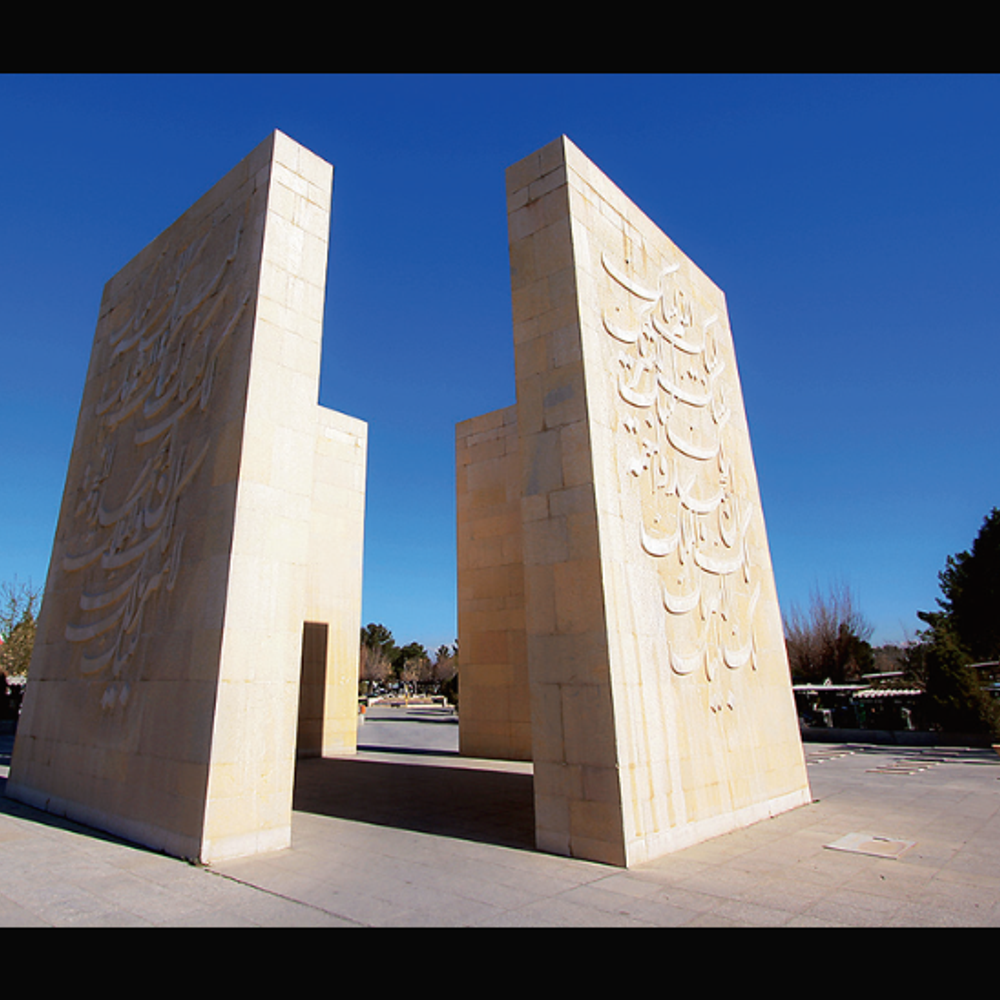 વિસ્મય: ઉનાળાની બપોરે એક ઘટનાએ બે સંપ્રદાયો વચ્ચે કાયમી દુશ્મનાવટ ઊભી કરી દીધી.