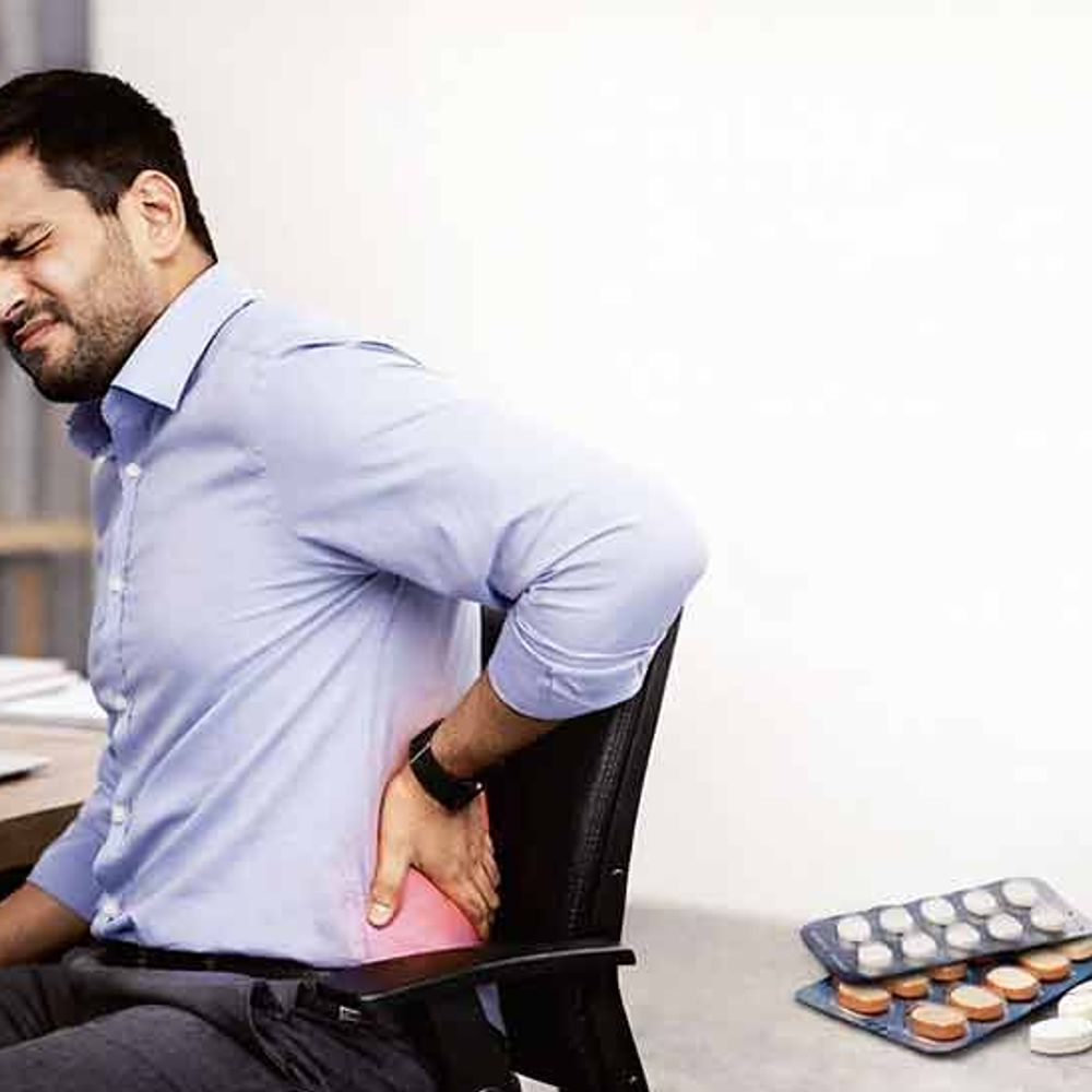 પાંચમો વેદ:સળંગ 7-8 કલાક ચેરમાં બેસી રહેવું પડે છે, કમરમાં દુખાવો થાય છે