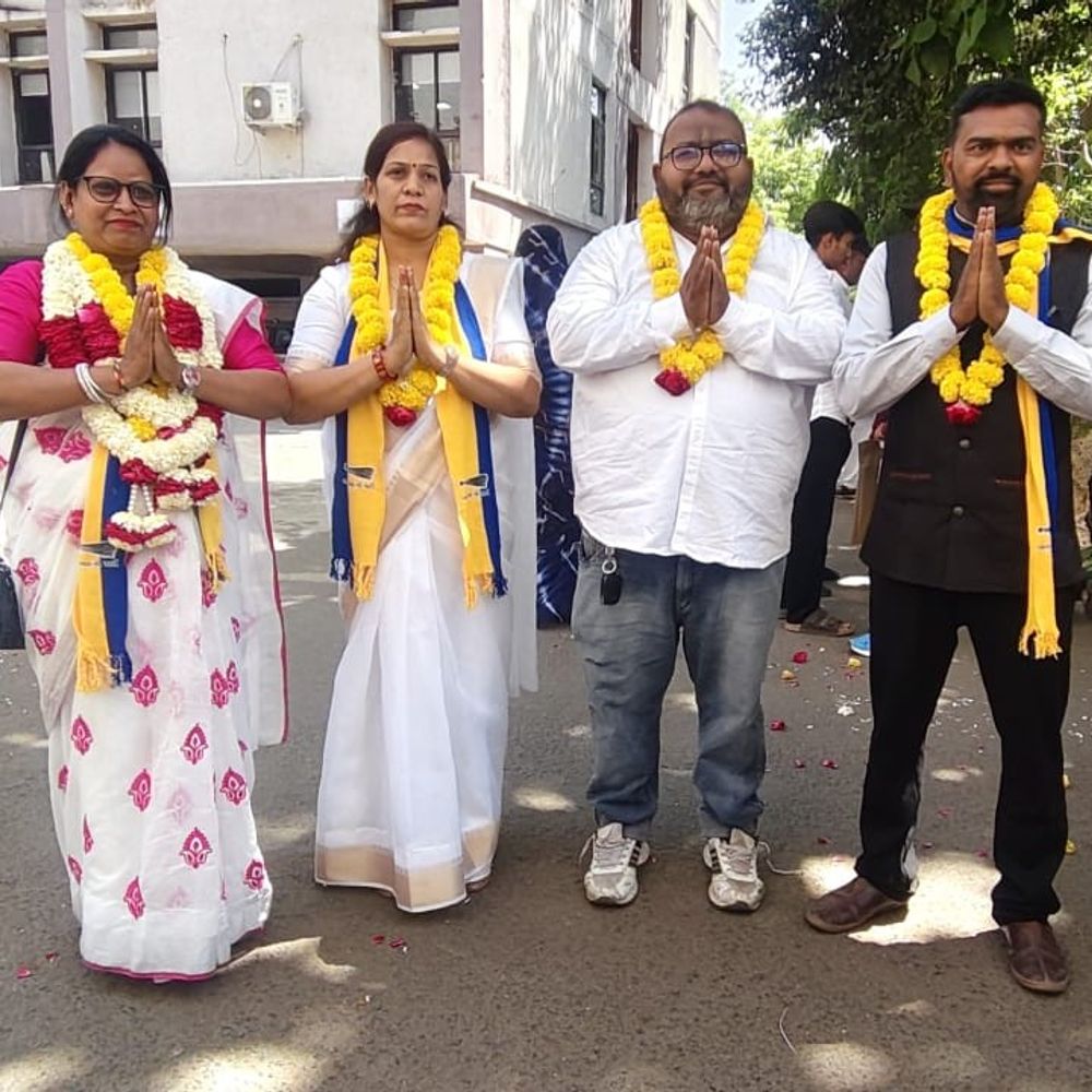 વડોદરા વોર્ડ 5માં AAP ઉમેદવારોએ ફોર્મ ભર્યા:શહેર ઉપ-પ્રમુખ ભાવેશ આર્ય સહિત 4 ઉમેદવારોએ નોંધાવી ઉમેદવારી