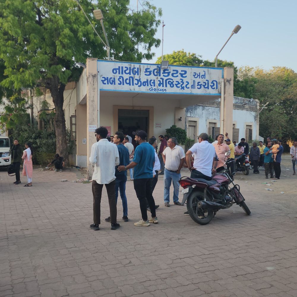 વેરાવળ-પાટણ નગરપાલિકા ચૂંટણીમાં ભાજપ-કોંગ્રેસમાં ટિકિટ વિવાદ:યાદી વગર ઉમેદવારી, 44 બેઠકો માટે 163 પત્રો; બળવાખોરીનો ભય