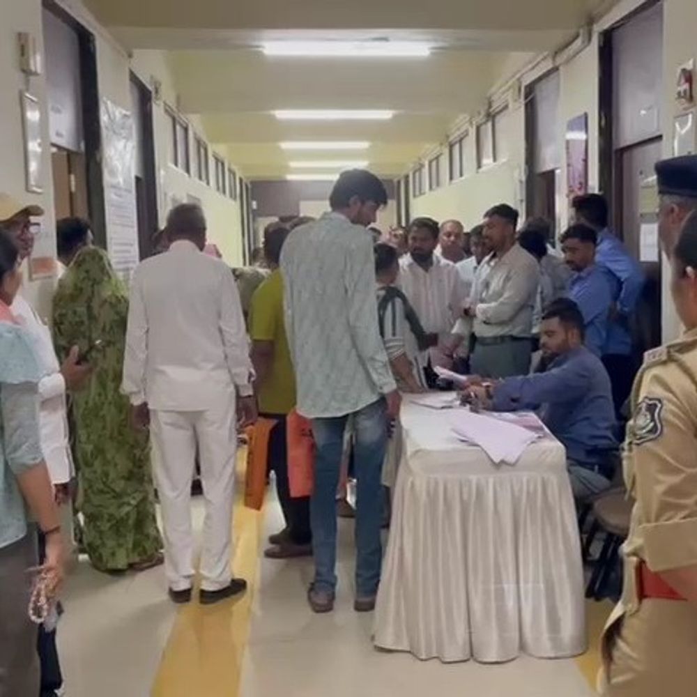 બોટાદ સ્થાનિક સ્વરાજ્ય ચૂંટણીમાં કુલ 583 ઉમેદવારી ફોર્મ ભરાયા:જિલ્લા, તાલુકા પંચાયત અને નગરપાલિકા બેઠકો માટે ઉમેદવારોએ ફોર્મ ભર્યા