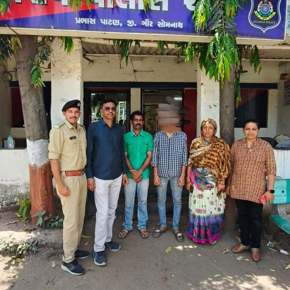 ગુમ સગીર અમદાવાદમાંથી સલામત મળ્યો:અભ્યાસ મુદ્દે પિતા સાથે મનદુઃખ થતાં ઘર છોડ્યું હતું, મોબાઇલ લોકેશન ટ્રેક કરી શોધ્યો