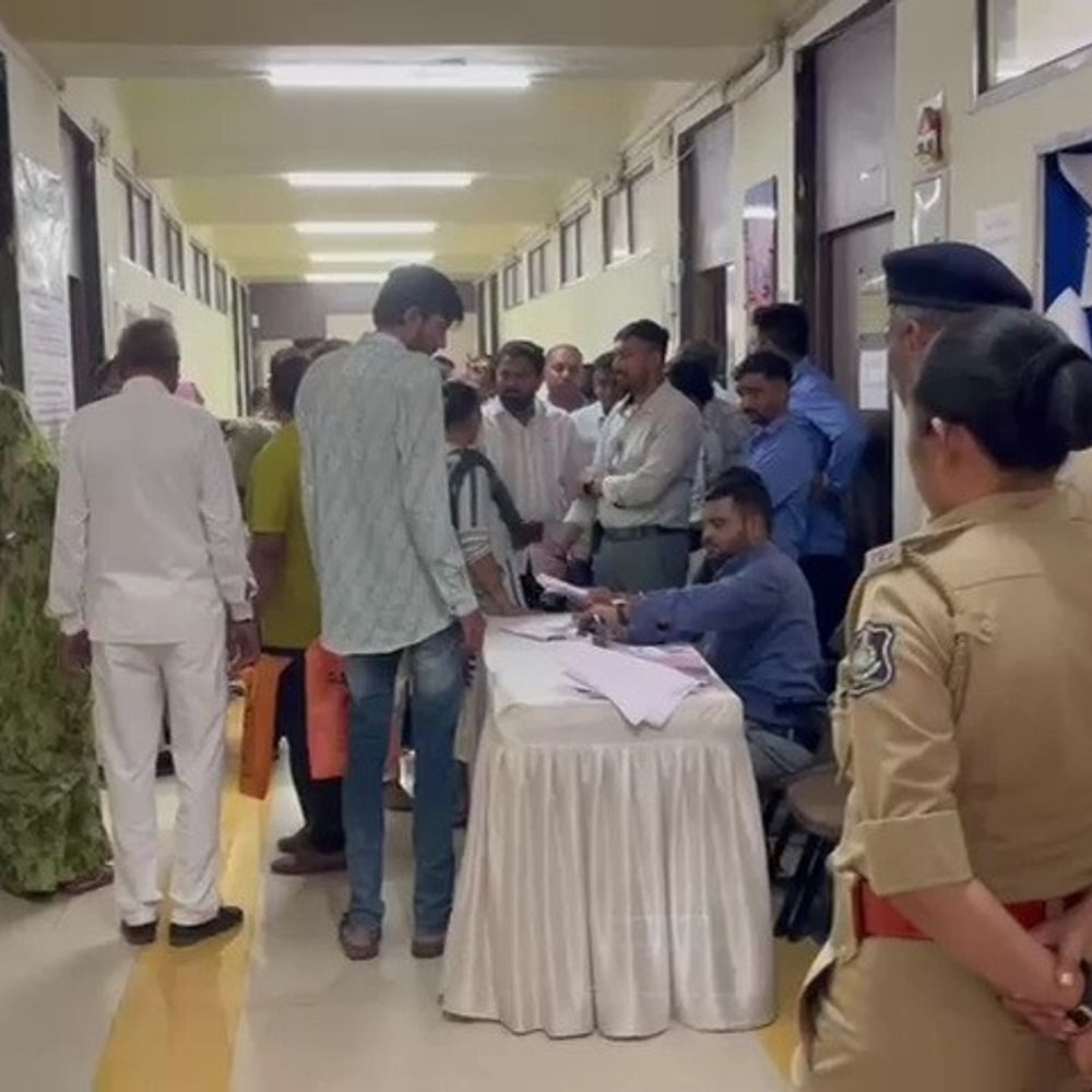 બોટાદ સ્થાનિક સ્વરાજ્ય ચૂંટણીમાં ફોર્મ ભરવાનો છેલ્લો દિવસ:ભાજપ, કોંગ્રેસ સહિતના ઉમેદવારોએ મોટી સંખ્યામાં ઉમેદવારી પત્રો રજૂ કર્યા