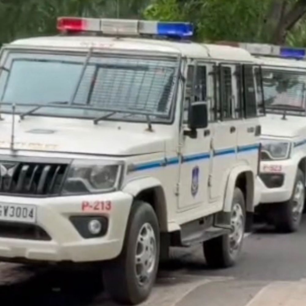 સુરતની મોડલને 13 વર્ષ સુધી પોતાનો શિકાર બનાવી:વરાછાના યુવકે લગ્નની લાલચ આપી વારંવાર હોટલમાં લઈ જઈ દુષ્કર્મ આચર્યું, ધંધાના નામે 79 લાખ પડાવ્યા