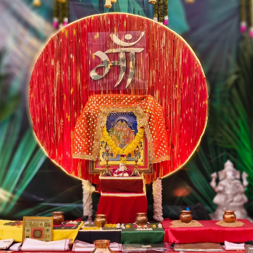 સુરતમાં નવચંડી યજ્ઞ અને શોભાયાત્રાનું આયોજન સથવારા કડીયા પંચ અને વિશ્વકર્મા પ્રગતિ યુવક મંડળ દ્વારા કરાયું.