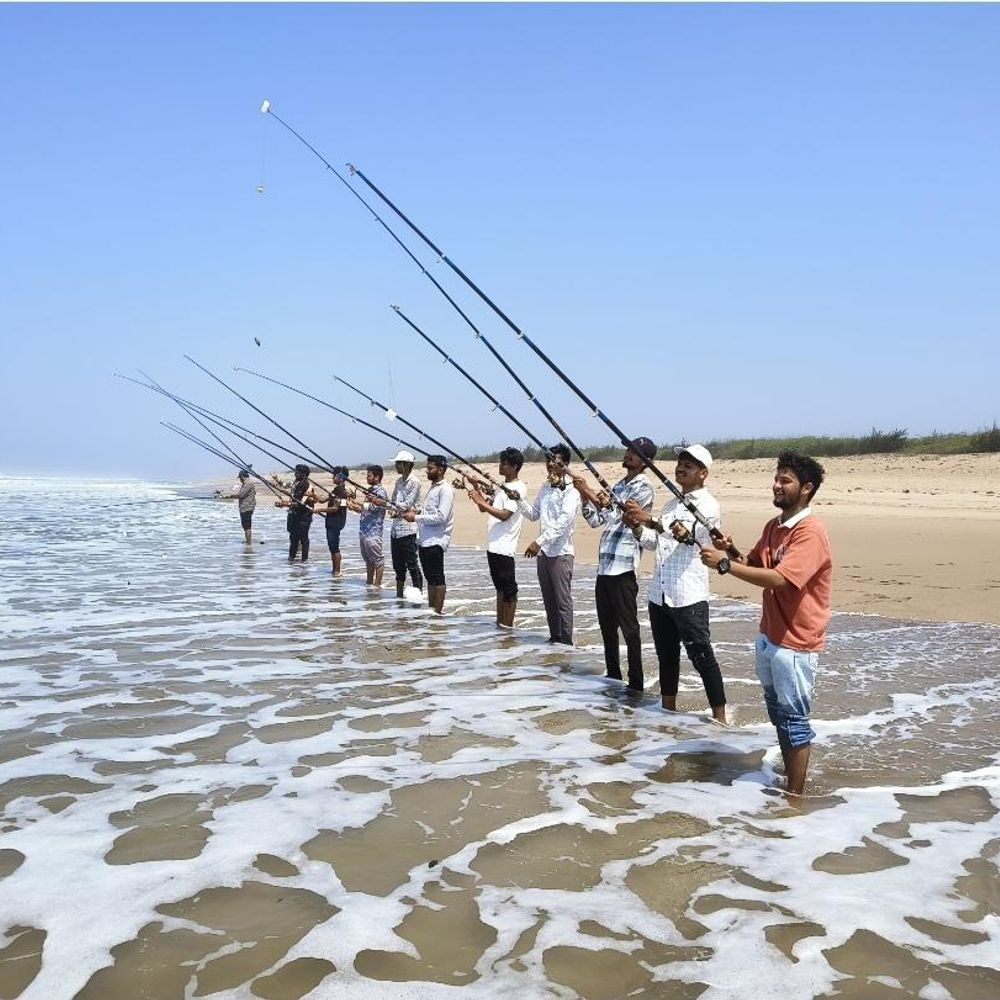 ભાસ્કર વિશેષ:કોલેજીયન છાત્રોનું દરિયાકાંઠે વર્ષમાં 4 વખત સ્પોર્ટ્સ ફિશિંગ