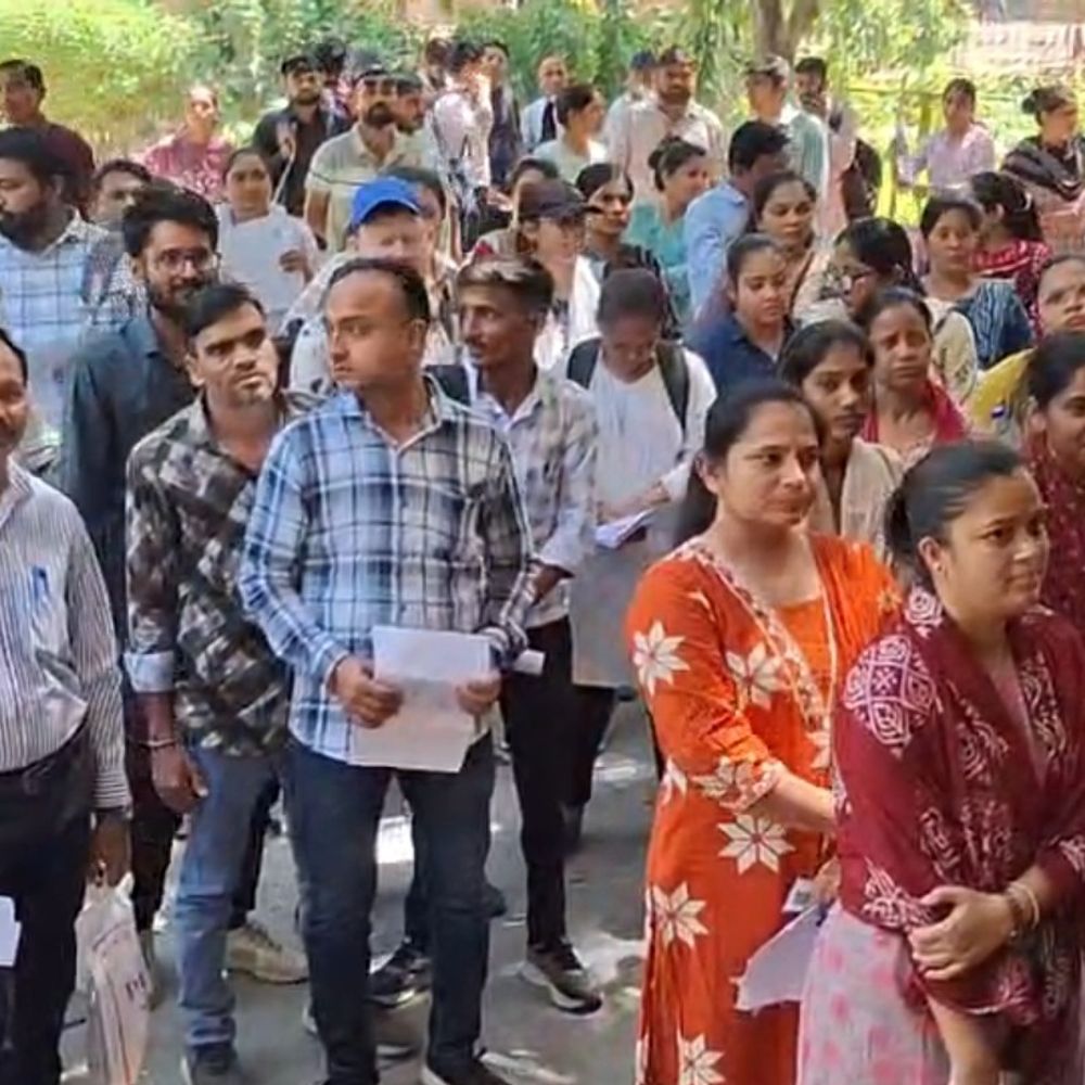 TAT-HS પરીક્ષા માટે અમદાવાદ શહેર અને ગ્રામ્યમાં 49 હજાર વિદ્યાર્થીઓ:ઉમેદવારએ કહ્યું, પૂરતી સંખ્યામાં ભરતી કરવામાં આવતી નથી