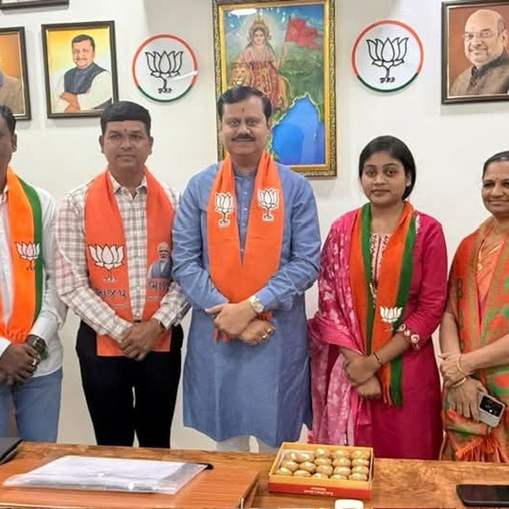 સુરેન્દ્રનગર ભાજપના 52 ઉમેદવારોની ઉમેદવારી, નાયબ મુખ્ય દંડક જગદીશ મકવાણાએ પાઠવી શુભકામનાઓ અને શિસ્ત જાળવવા કરી તાકીદ.