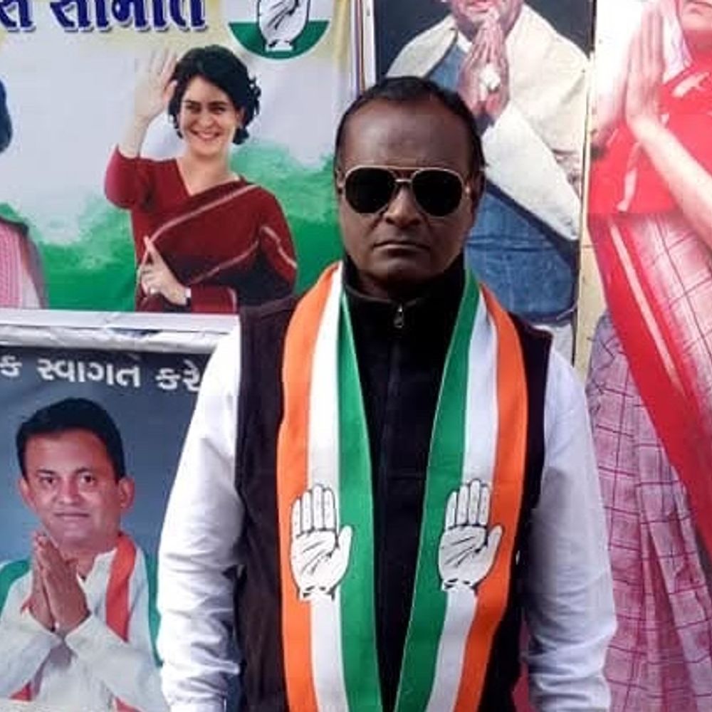 મનપા ચૂંટણી ફોર્મ ચકાસણીમાં હાઈવોલ્ટેજ ડ્રામા:કોંગ્રેસના પીઢ ઉમેદવાર પોતાનું ફોર્મમાં પક્ષનું નામ લખવાનું જ ભૂલ્યા, ભાજપના 'ગઢ' માં ગાબડું પાડવા નીકળેલા નરેન્દ્ર આઉટ