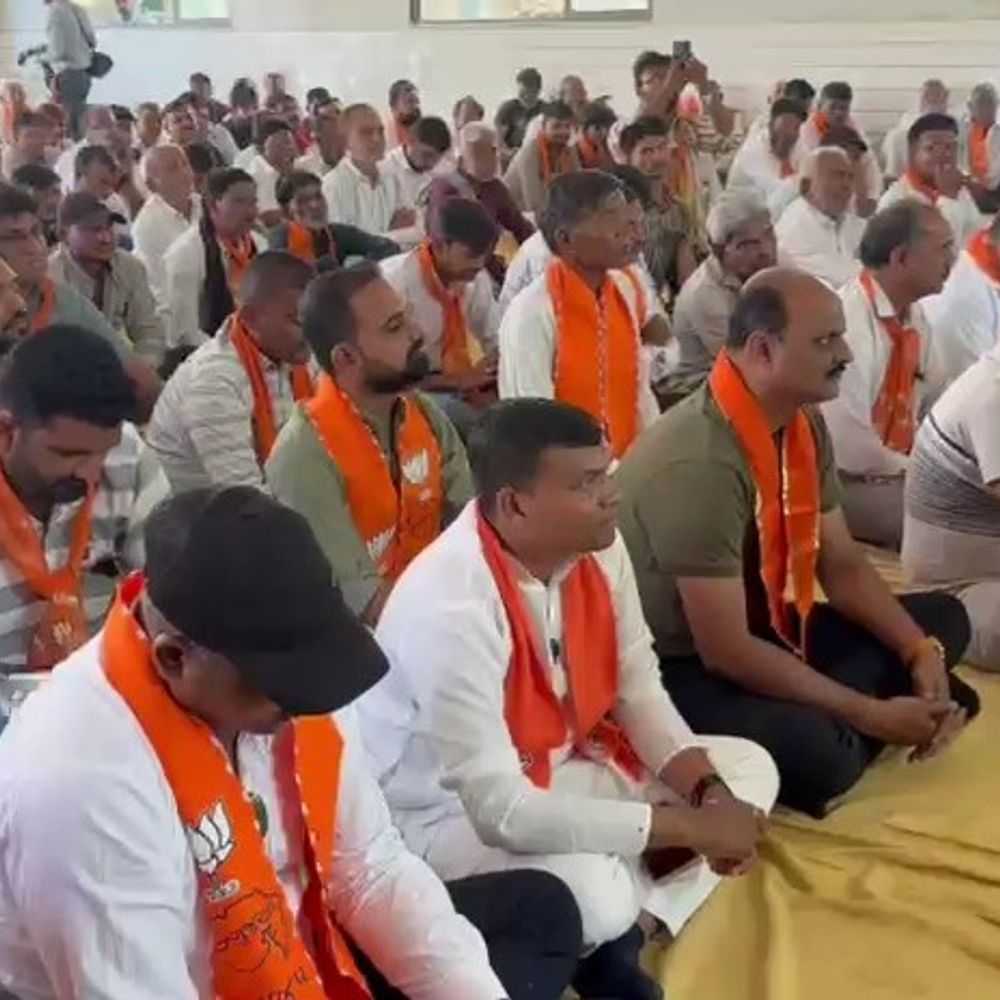 બોટાદના લાઠીદડથી ભાજપે ચૂંટણી પ્રચાર શરૂ કર્યો:કેન્દ્રીય મંત્રી, કિસાન મોરચા અધ્યક્ષે ખેડૂત સંવાદ યોજ્યો