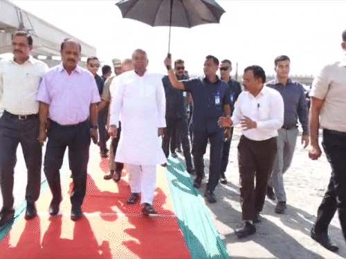 નીતિશ કુમાર આજે CM પદેથી રાજીનામું આપશે; છેલ્લી કેબિનેટ બેઠક અને 4 વાગ્યે નવા CMની જાહેરાત.