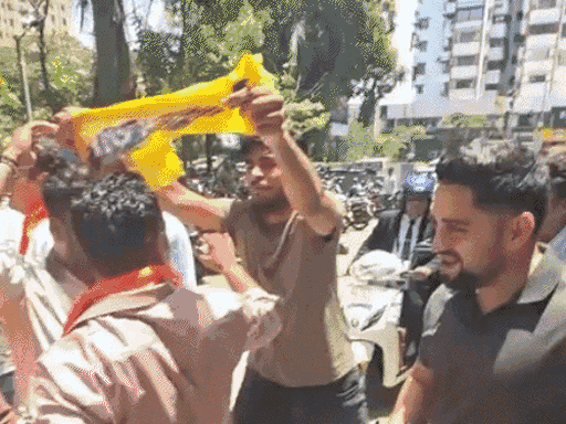 15 એપ્રિલ સુધી રાજનીતિનો ખેલ,અમદાવાદમાં 427 ફોર્મ રદ, 1123 ઉમેદવારો મેદાનમાં,સુરત-રાજકોટમાં કોંગ્રેસનું 'મિશન અજ્ઞાત'.