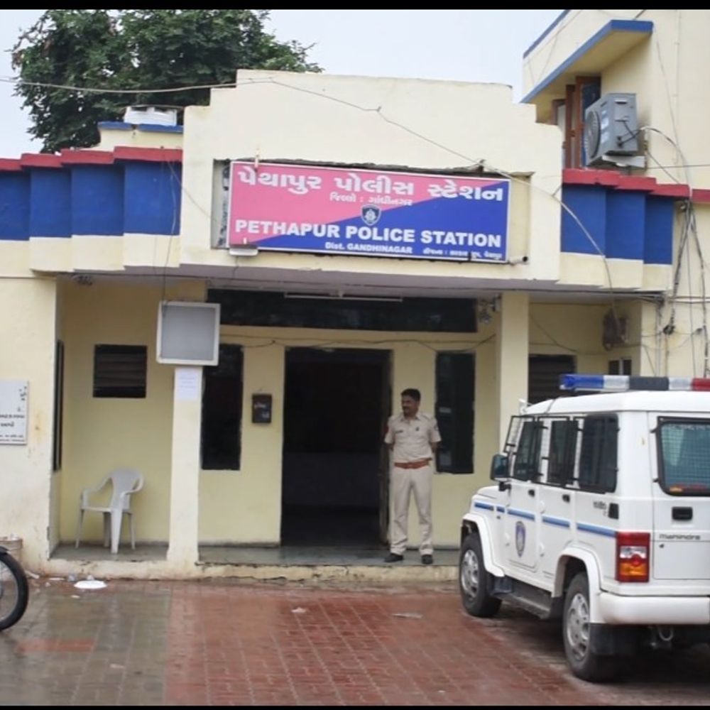 તારાપુર રોડ પર બોલેરોની ટક્કરે એક્ટિવા સવાર મહિલાનું મોત:2 વર્ષની દીકરીએ માતાની છત્રછાયા ગુમાવી, મૃતક વાવોલમાં બ્યુટી પાર્લરમાં કામ કરતી'તી