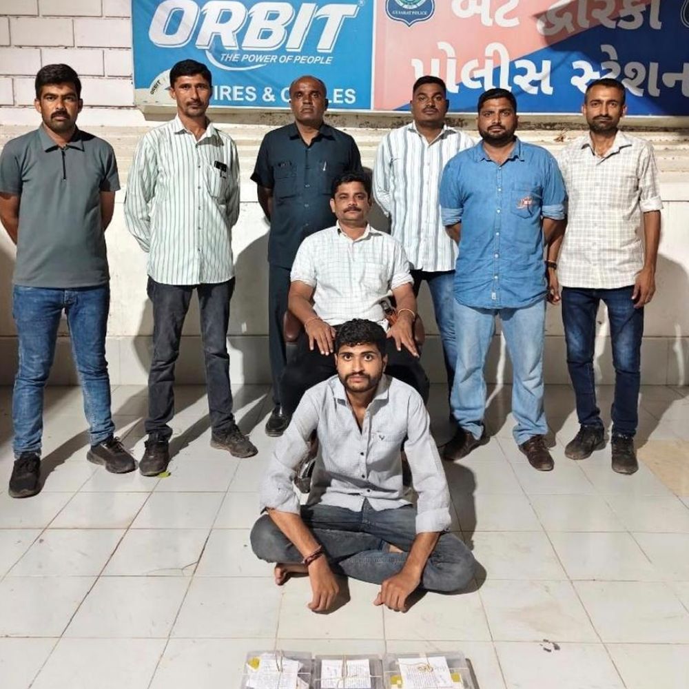 સુદર્શન સેતુ પાસે નશાકારક 232 કેપ્સ્યુલ સાથે પાલિકાનો કર્મચારી ઝડપાયો.