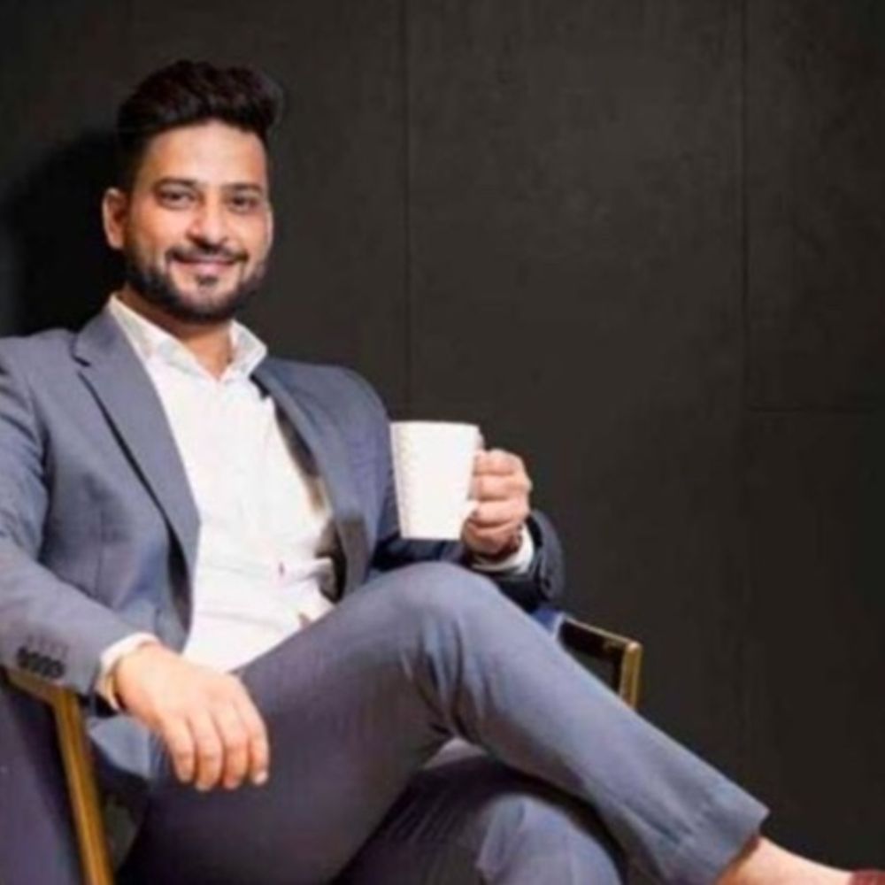 કંપનીમાં પાર્ટનર બનાવવાની લાલચ આપી 6.75 કરોડ પડાવ્યા:કાગળ પર શેર બતાવ્યા પણ ROCમાં નોંધણી જ ના કરી, વુપ એમ્યુઝમેન્ટ પાર્કના રજત અને નિશા મહીન્દુ સામે ફરિયાદ નોંધાઈ