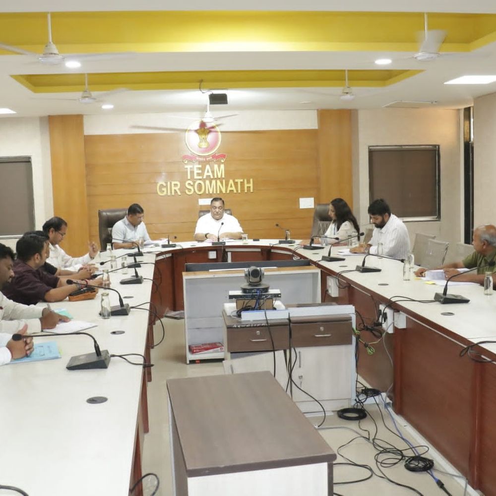 ગીર સોમનાથમાં ચૂંટણી ખર્ચ માટે રેટ ચાર્ટ જાહેર:મીઠાઈ-ફરસાણ સાથેની ભોજનની થાળીનો દર 150, ચા માટે 15, નાસ્તાની ડિશ માટે 50 રૂપિયાનો દર નક્કી