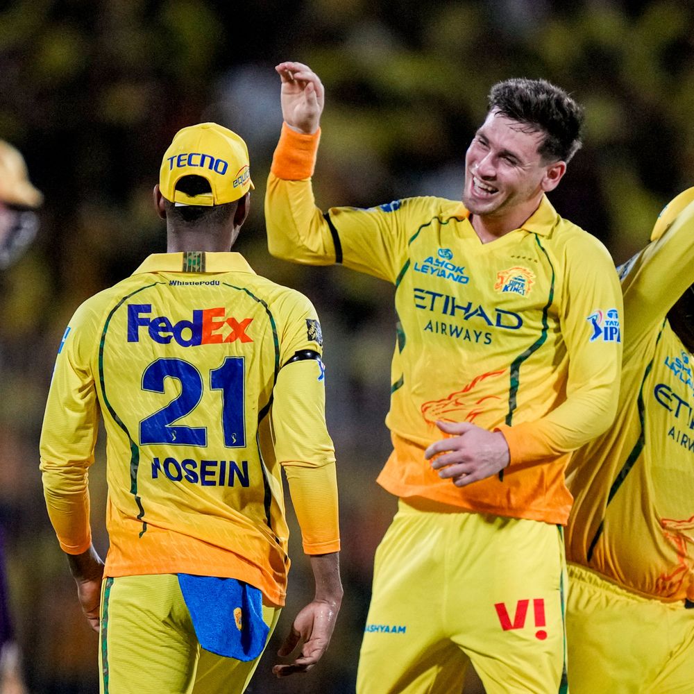 કોલકાતા IPL સીઝનમાં ચોથી મેચ હાર્યું:ચેન્નઈએ 32 રનથી હરાવ્યું; નૂર અહેમદે 3 વિકેટ ઝડપી, સેમસને 48 રન બનાવ્યા