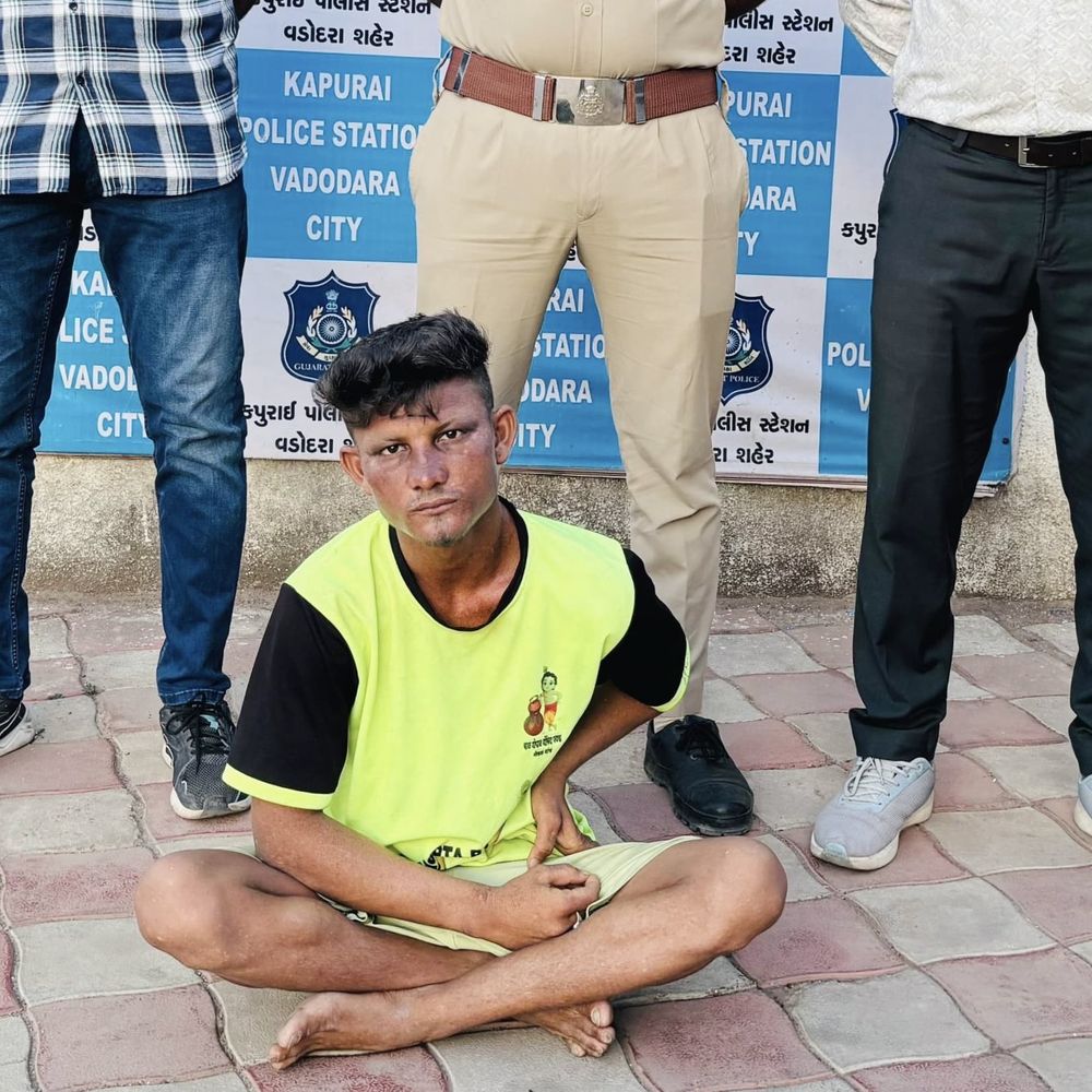 અપહરણ તેમજ પોક્સો એક્ટના વોન્ટેડ આરોપીને કપુરાઈ પોલીસે ઝડપ્યો:આજવા બ્રિજ નીચે ઊભો હતો ને દબોચી લીધો, મહારાષ્ટ્રના પનવેલમાં ગુનો કરીને વડોદરા આવ્યો'તો