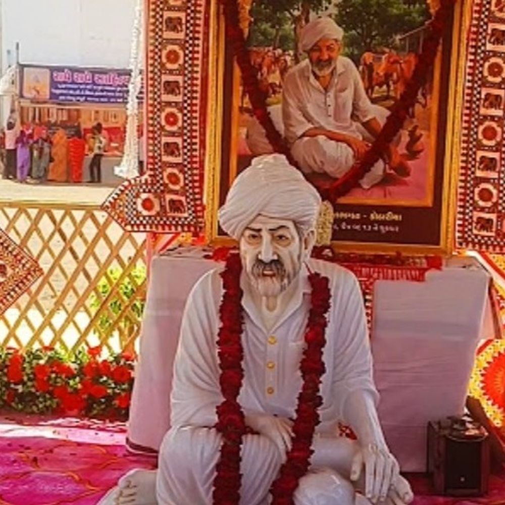 કોઠારીયામાં ઝાલાવાડ રબારી સમાજના સમૂહ લગ્ન: 45 યુગલો પ્રભુતામાં પગલાં માંડશે, કનીરામ બાપુ, Hardik Tamaliyaનું સન્માન.