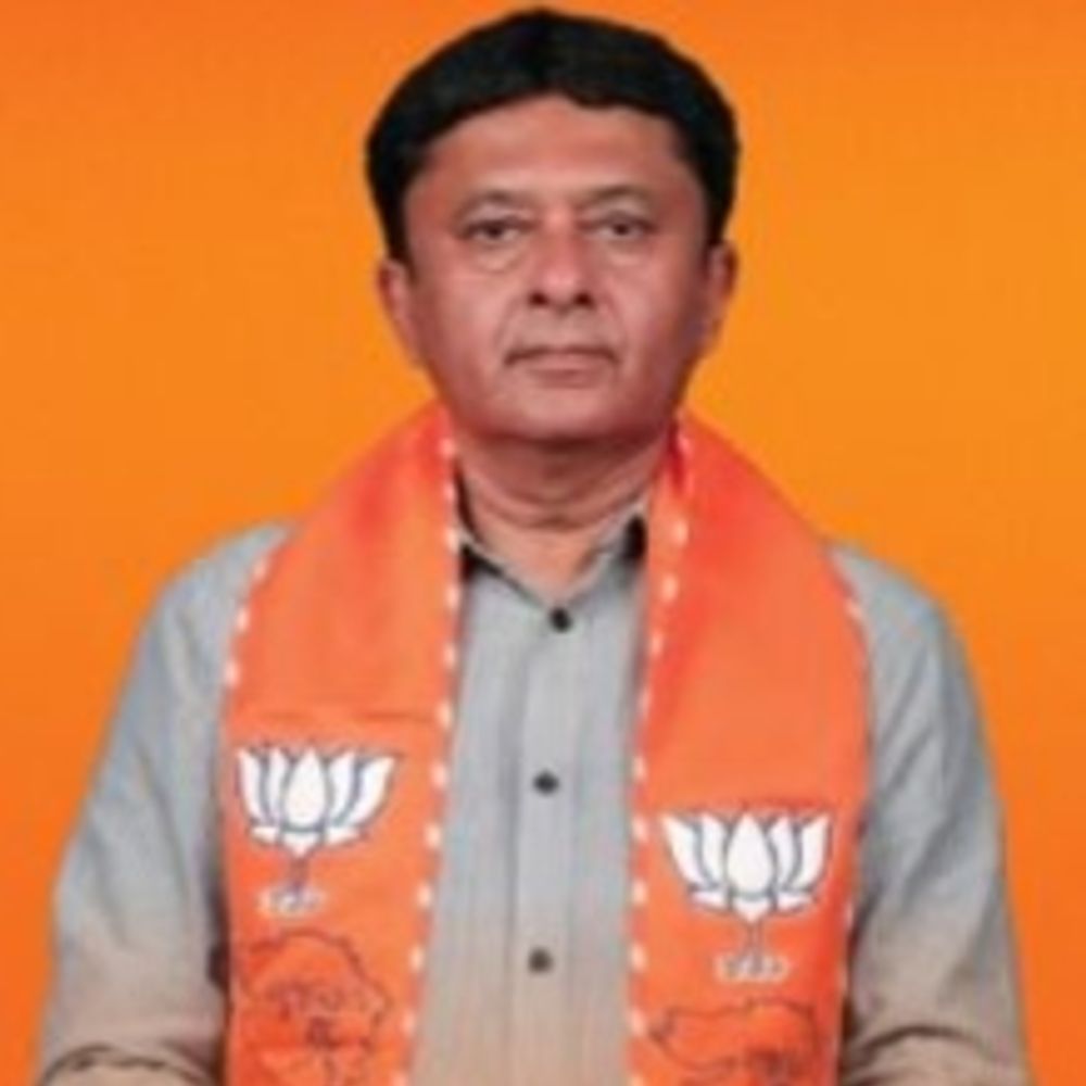 પોરબંદર ભાજપના ઉમેદવારોની સંપત્તિ: વિક્રમ ઓડેદરા પાસે 19.94 કરોડ અને રાજેશ લોઢારી પાસે રૂ.10 હજાર રોકડા.