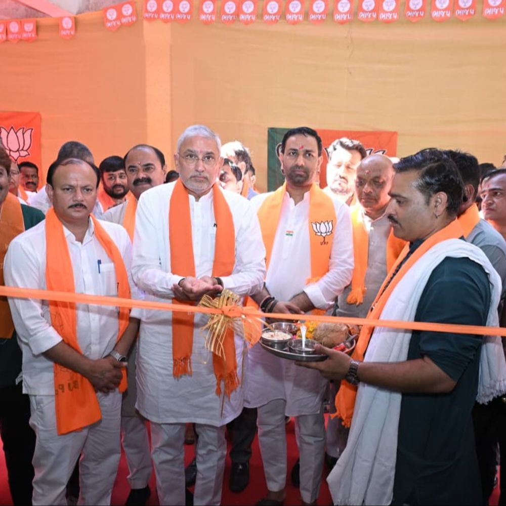 પ્રદેશ ભાજપ પ્રમુખ જગદીશ વિશ્વકર્મા અમરેલીમાં:ચૂંટણી કાર્યાલયનું ઉદ્ઘાટન કરી પ્રચારનો પ્રારંભ, કાર્યકર્તાઓ સાથે સંવાદ કર્યો