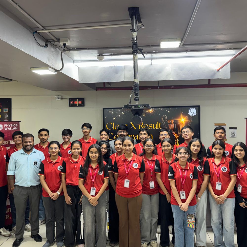 વડોદરામાં CBSE ધો.10નું 95 ટકા પરિણામ આવ્યું:95.2% મેળવનાર ભવ્યાએ કહ્યું: માઈન્ડ ફ્રેશ કરવા ચેસ રમતી, સોશિયલ મીડિયાનો લિમિટમાં કર્યો, ટ્યુશનમાં અભ્યાસ કરતી, ઘરે જઈને નોટ્સનું રિવિઝન કરતી હતી