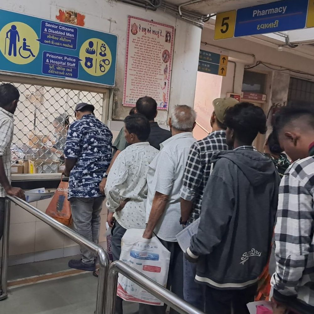 દરરોજ 3000થી વધુ દર્દીઓની સારવાર:સૌરાષ્ટ્રની સૌથી મોટી રાજકોટ સિવિલ હોસ્પિટલનો 1 વર્ષનો રૂ. 170 કરોડથી વધુનો ખર્ચ, અનેક દર્દીઓની લાખોના ખર્ચે થતી સર્જરી વિનામૂલ્યે કરાઈ