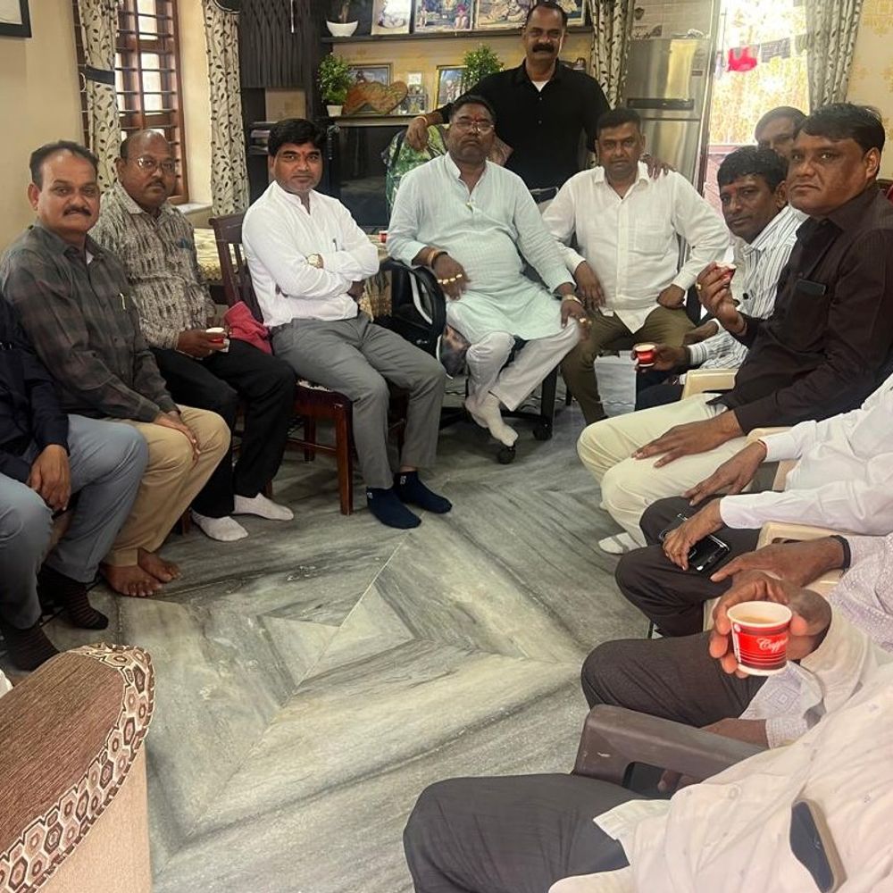 સામાજિક પરિવર્તનનો અનોખો પવન ફૂંકાયો:ગાંધીનગર ઉવારસદ બેઠકના ભાજપ કોંગ્રેસના ઉમેદવારોએ કુળદેવીના સોગંધ ખાઈને કહ્યું- ચૂંટણીમાં દારૂ નહીં વહેંચાય