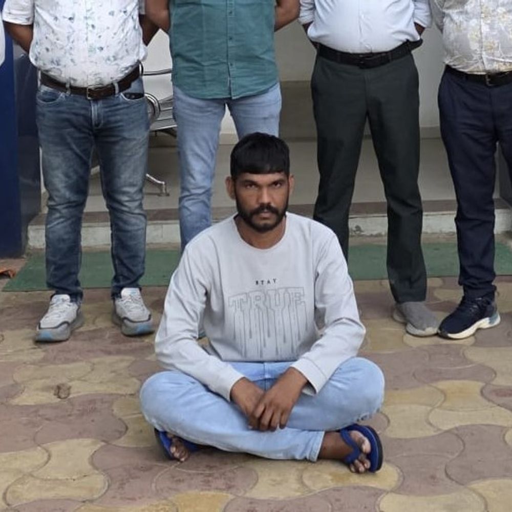 વિક્રમ માલીવાડને પાસા હેઠળ જેલભેગો કરાયો:મહિસાગર LCBએ આરોપીને ભુજ મધ્યસ્થ જેલમાં મોકલ્યો