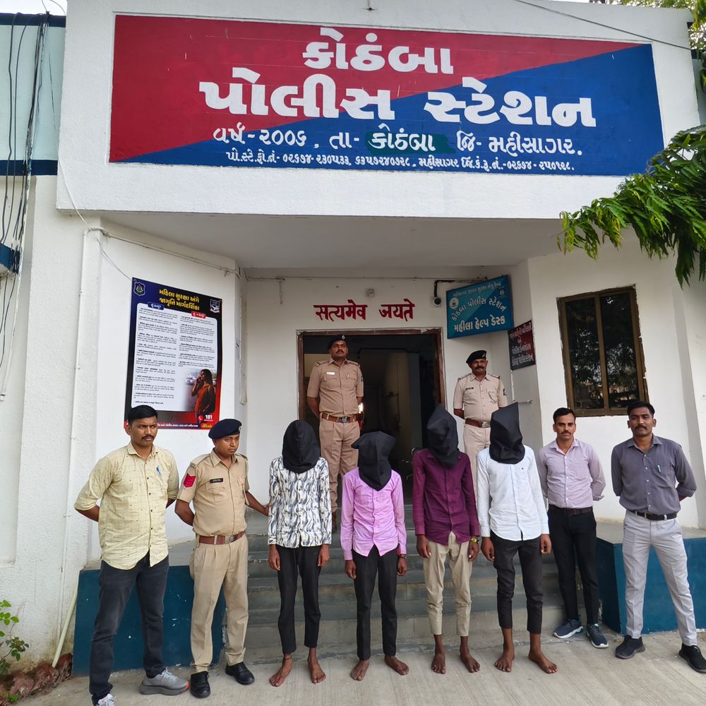 પ્રેમમાં અંધ સગીરાએ માતાની સોપારી આપી:પ્રેમીએ મિત્રો સાથે મળી મહિલાનું ગળું દબાવી હત્યા કરી, મૃતદેહ 18 કિમી દૂર તળાવમાં ફેંક્યો; 6ની ધરપકડ